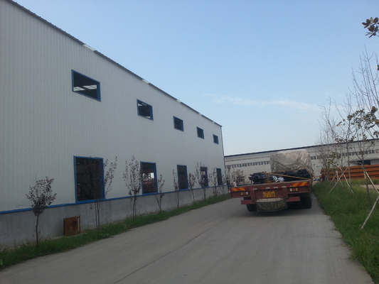 Poutre en double T en acier préfabriquée d'unité centrale de structure de toit d'entrepôt en métal Q235 blanche