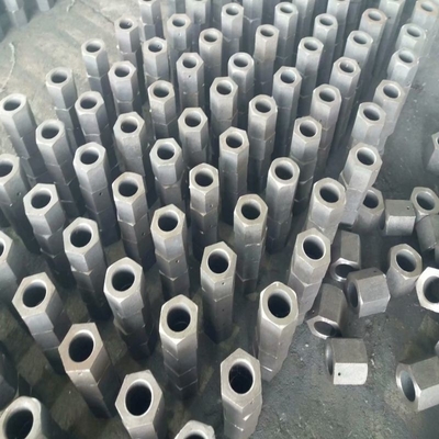Noeud en acier de toit du cadre 50mm 0.8mm de l'espace de joint à rotule Q355 pour le toit de cadre en métal