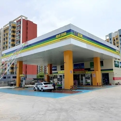 Les tentes de station service de gigaoctet poinçonnant l'auvent de couchette d'essence ont peint adapté aux besoins du client