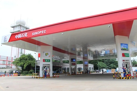 L'immersion chaude remplissante préfabriquée d'auvent de station service du gigaoctet Q235 a galvanisé