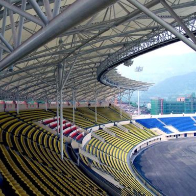 Structure métallique durable de stade de conception préfabriquée pour la grande envergure