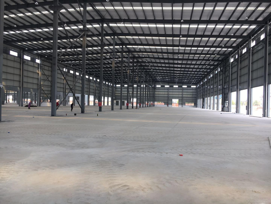Construction de structures préfabriquées en acier