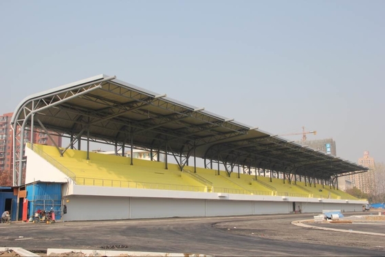 Q235 Q355 Construction d'une structure en acier de stade durable avec un toit large