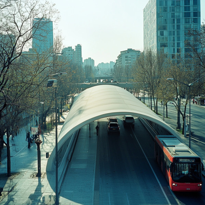 Structure à membrane de tension pour les intersections de transport en commun