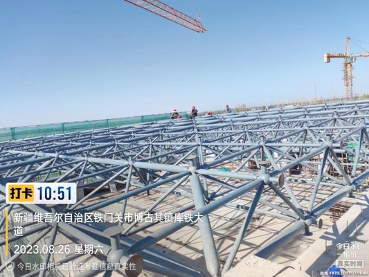 Structure préfabriquée en acier léger avec panneau sandwich