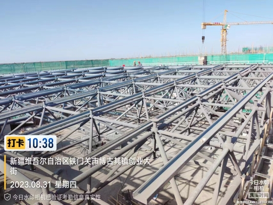 Structure préfabriquée en acier léger avec panneau sandwich