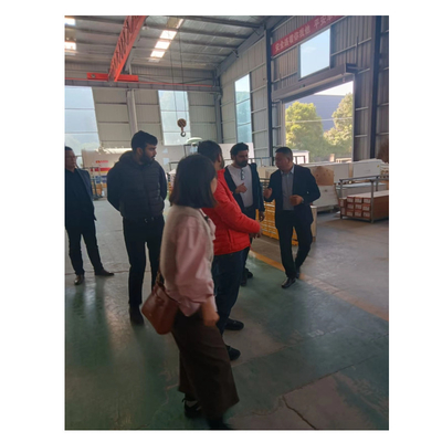 Visite d'usine du système de mur de rideau en verre ou en aluminium