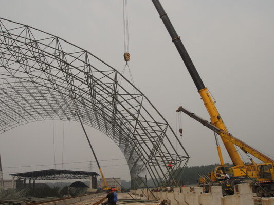 Brésil Structure de toit d'entrepôt utilisant des éléments en acier préfabriqués pour réaliser un assemblage et une construction plus rapides dans les installations logistiques